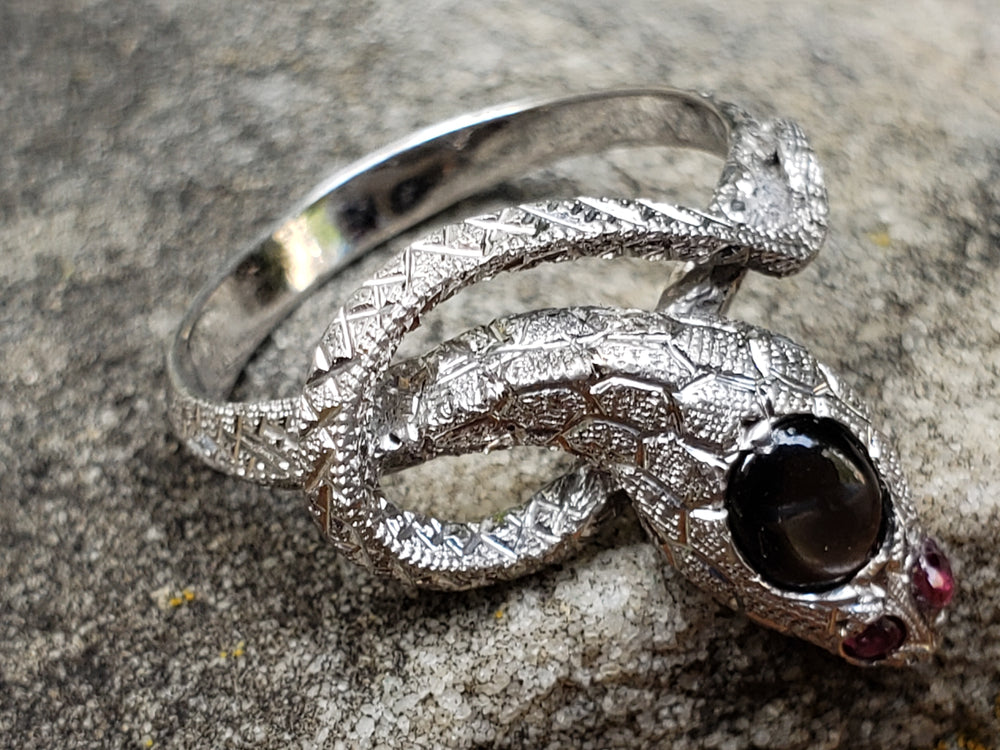 Sterling Silver Snake Ring / Natural Black Star Diopside Snake Ring / Asterism Black Star Diopside Ring