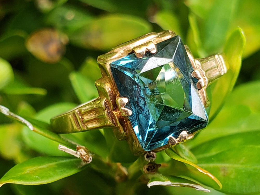 Art Deco Synthetic Sapphire Ring / Teal Blue Art Deco Statement Ring
