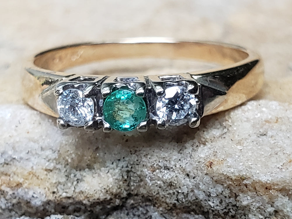 Vintage Emerald and Diamond Ring / May Birthstone / Emerald and Diamond Ring / Natural Emerald and Diamond Ring