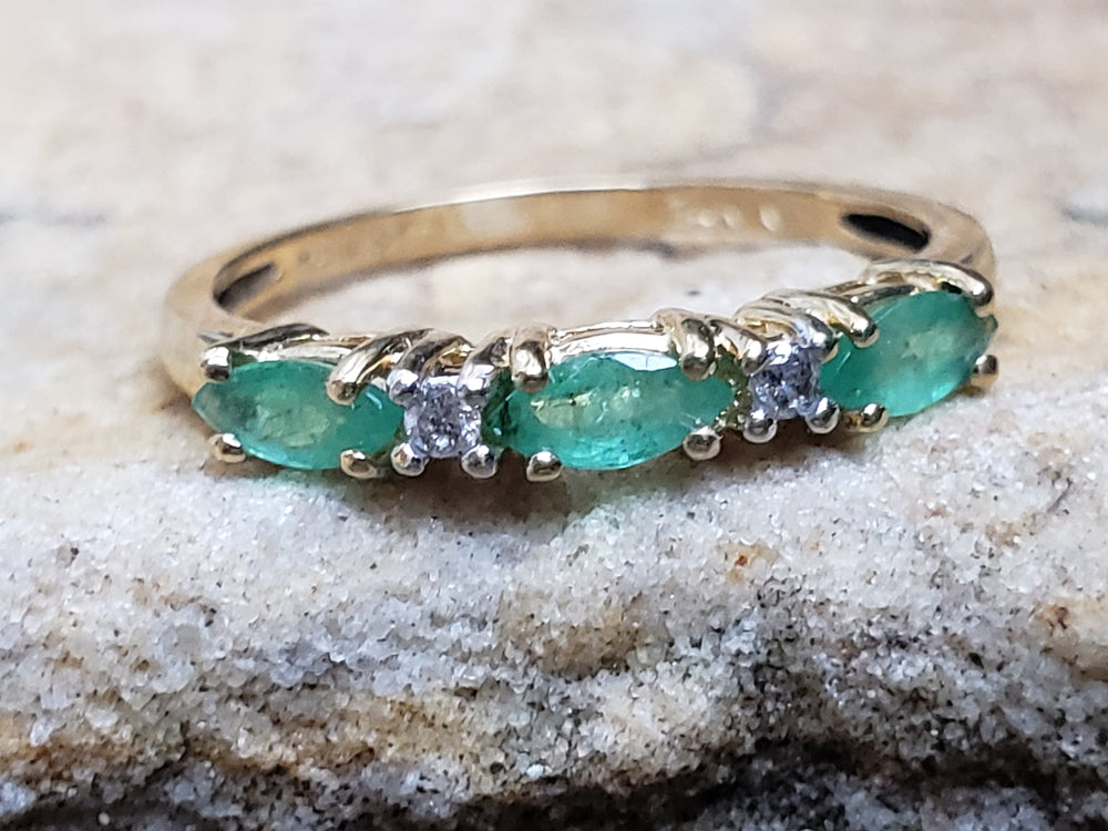 Emerald and Diamond Stacking Band / May Birthstone Ring / Birthstone Jewellery