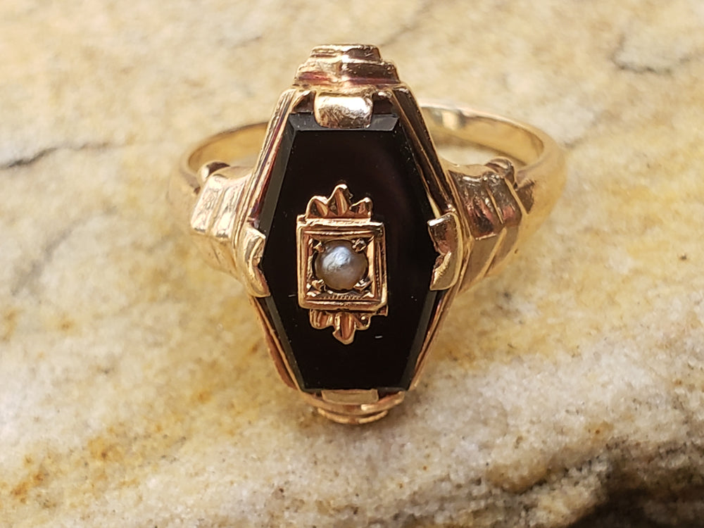 Onyx and Pearl Ladies Ring / Art Deco Faceted Onyx and Pearl Ring