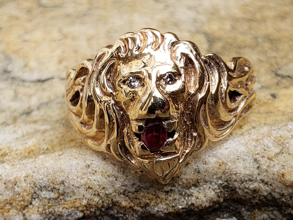 Statement Ruby and Diamond Lion Ring / Lioness Ring / Leo Ring / Gold Lion