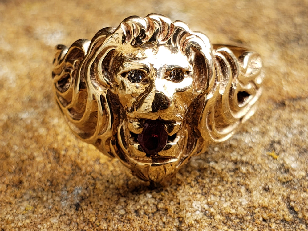 Statement Ruby and Diamond Lion Ring / Lioness Ring / Leo Ring / Gold Lion