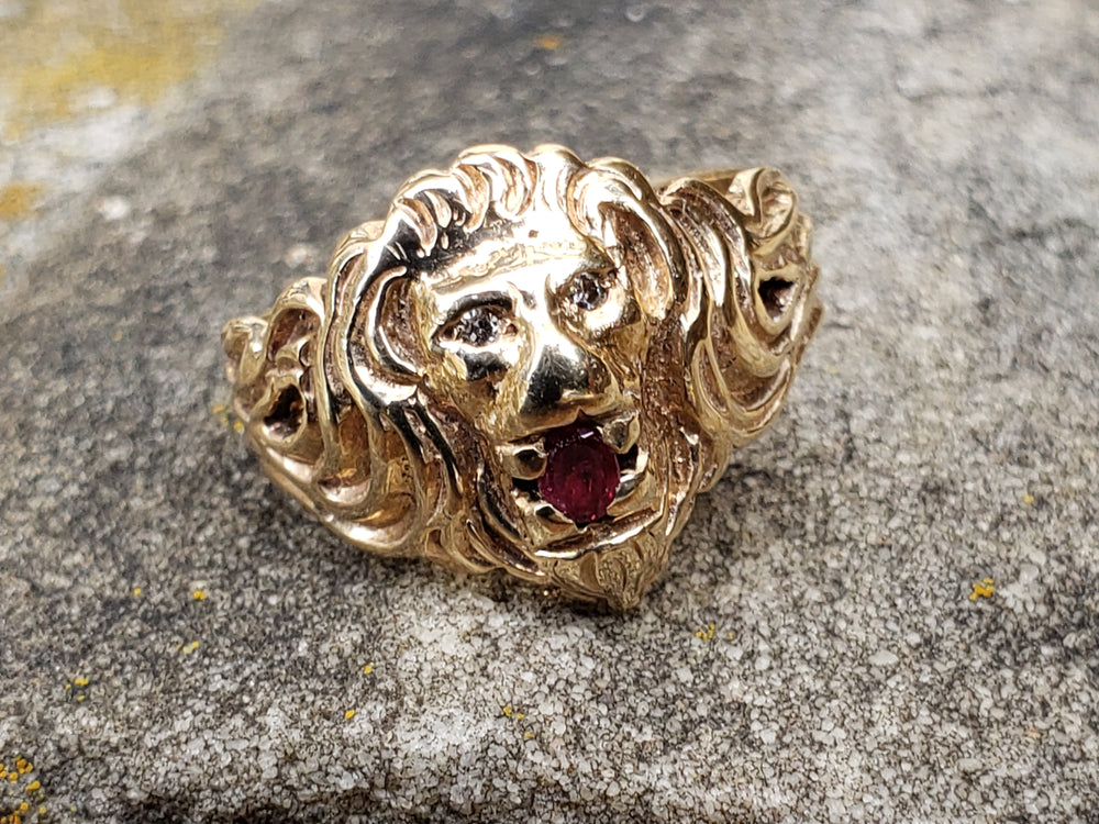 Statement Ruby and Diamond Lion Ring / Lioness Ring / Leo Ring / Gold Lion