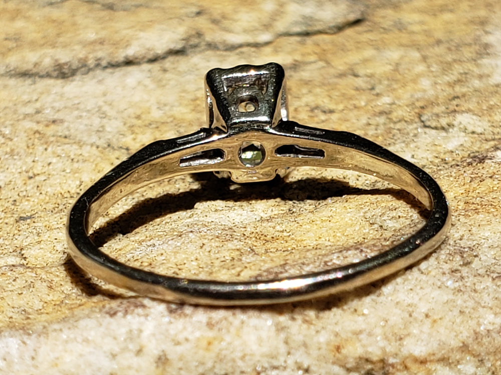 Emerald Cut Diamond Engagement Ring / 0.81 ct Diamond Engagement Ring / Emerald and Baguette Diamond Engagement Ring