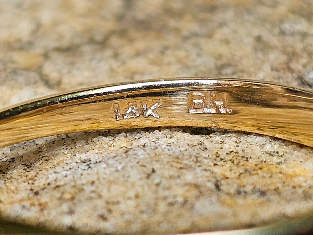 Vintage Emerald and Diamond Ring / May Birthstone / Emerald and Diamond Ring / Natural Emerald and Diamond Ring