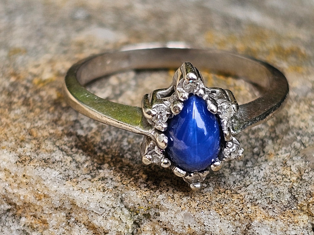 Vintage Lindy Star Sapphire Ring / 1950s Vintage Blue Star Sapphire / Synthetic Star Sapphire Ring / Synthetic Sapphire