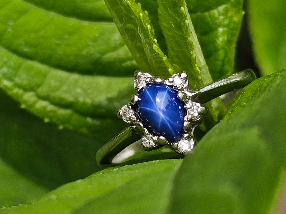 Vintage Lindy Star Sapphire Ring / 1950s Vintage Blue Star Sapphire / Synthetic Star Sapphire Ring / Synthetic Sapphire