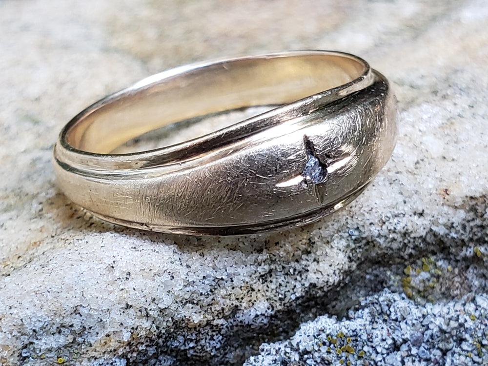 Diamond Wedding Band / Diamond Stacking Band / Diamond Wedding Ring