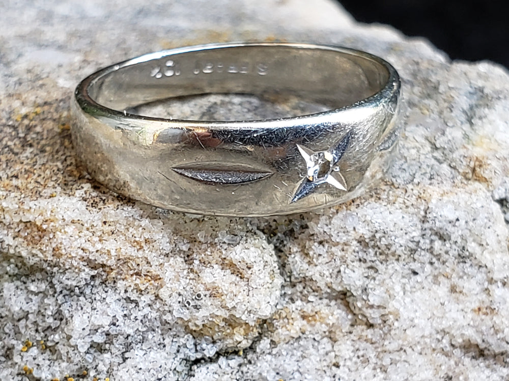 Diamond Wedding Band / Diamond Stacking Band / Diamond Wedding Ring / Star Set Diamond / Signed SIFFARI jewellery