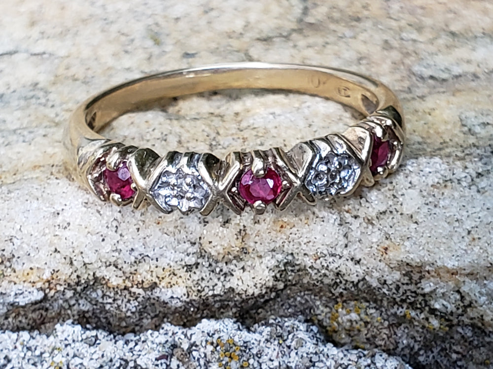 Ruby and Diamond Ring / July Birthstone Ring / Ruby Birthstone Band