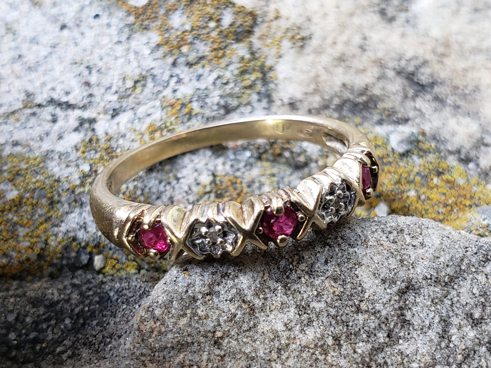 Ruby and Diamond Ring / July Birthstone Ring / Ruby Birthstone Band