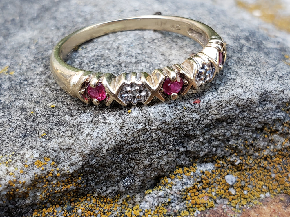 Ruby and Diamond Ring / July Birthstone Ring / Ruby Birthstone Band