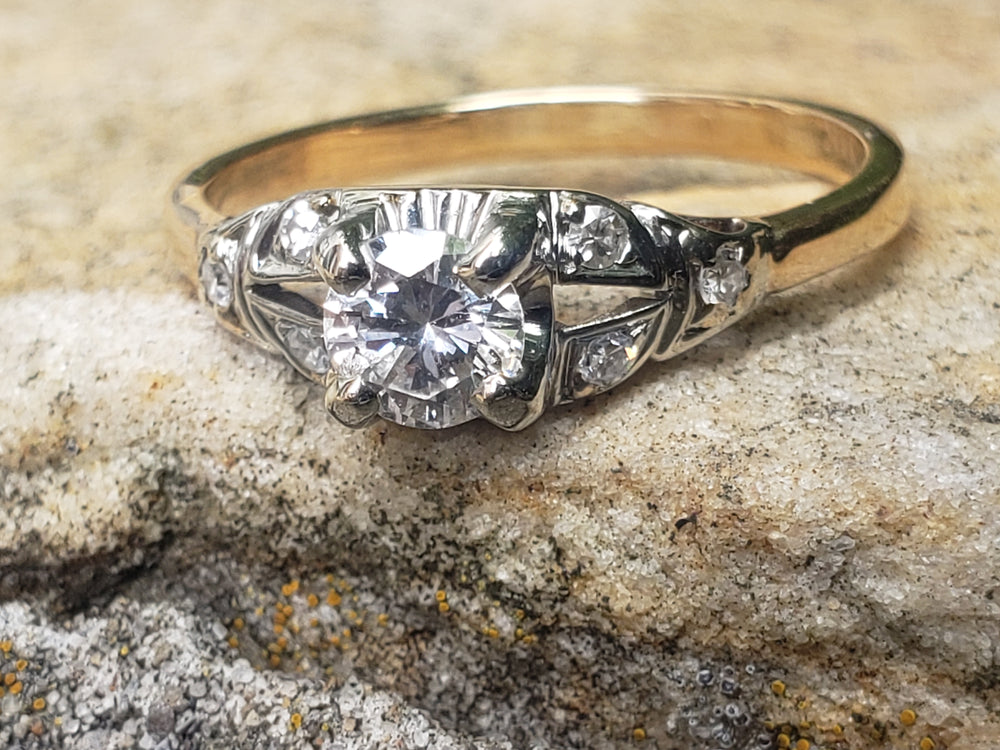 Art Deco Engagement Ring / Stunning Vintage Engagement Ring / Diamond Solitaire Ring
