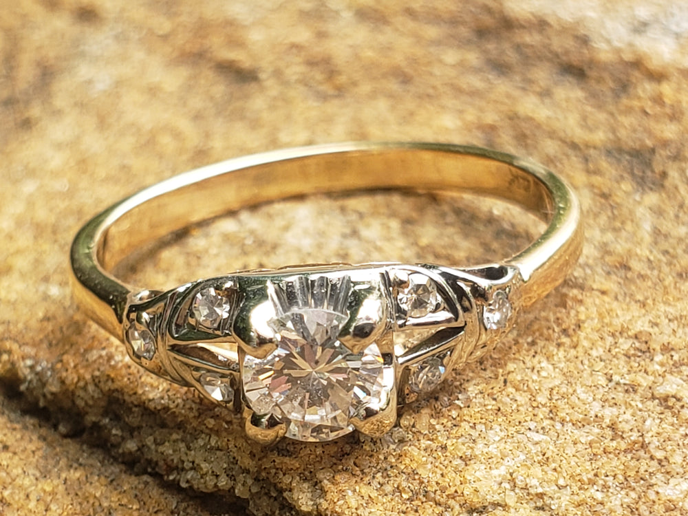 Art Deco Engagement Ring / Stunning Vintage Engagement Ring / Diamond Solitaire Ring