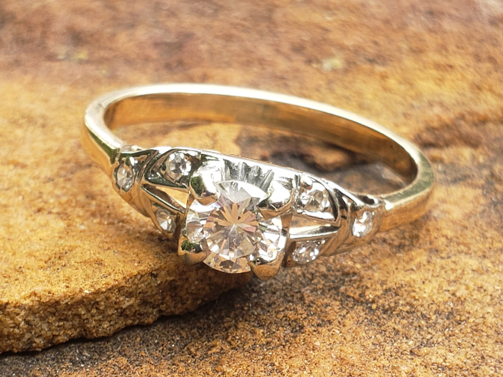 Art Deco Engagement Ring / Stunning Vintage Engagement Ring / Diamond Solitaire Ring