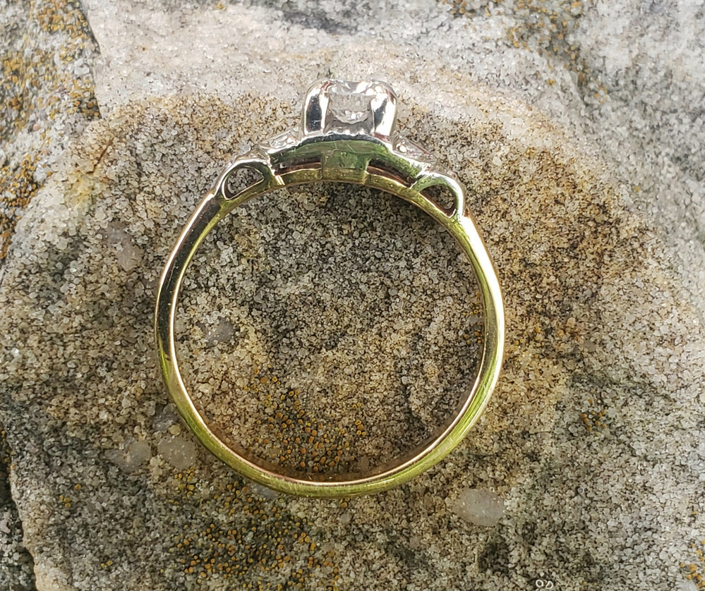 Art Deco Engagement Ring / Stunning Vintage Engagement Ring / Diamond Solitaire Ring