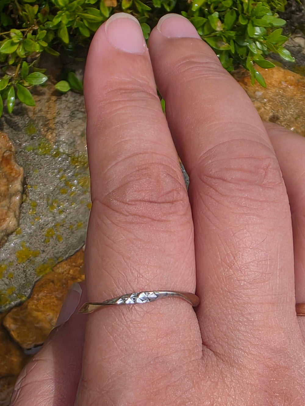 Two tone statement ring / White gold textured ring / Wavy Yellow and White Gold Band / Möbius ring