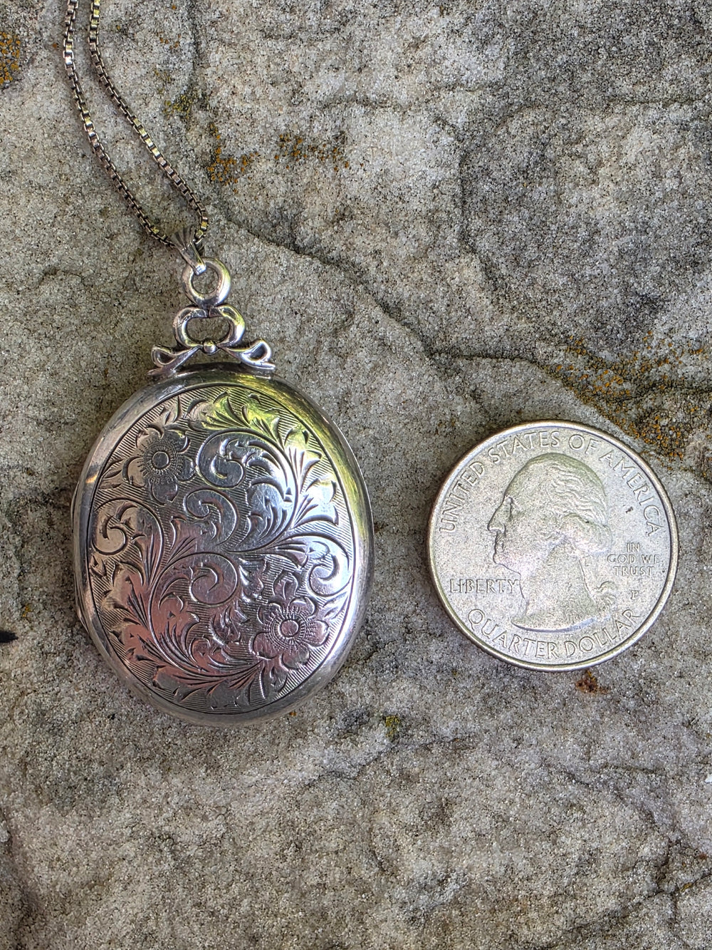Engraved Silver Locket / Hand Engraved Oval Silver Locket / Floral Engraved Locket