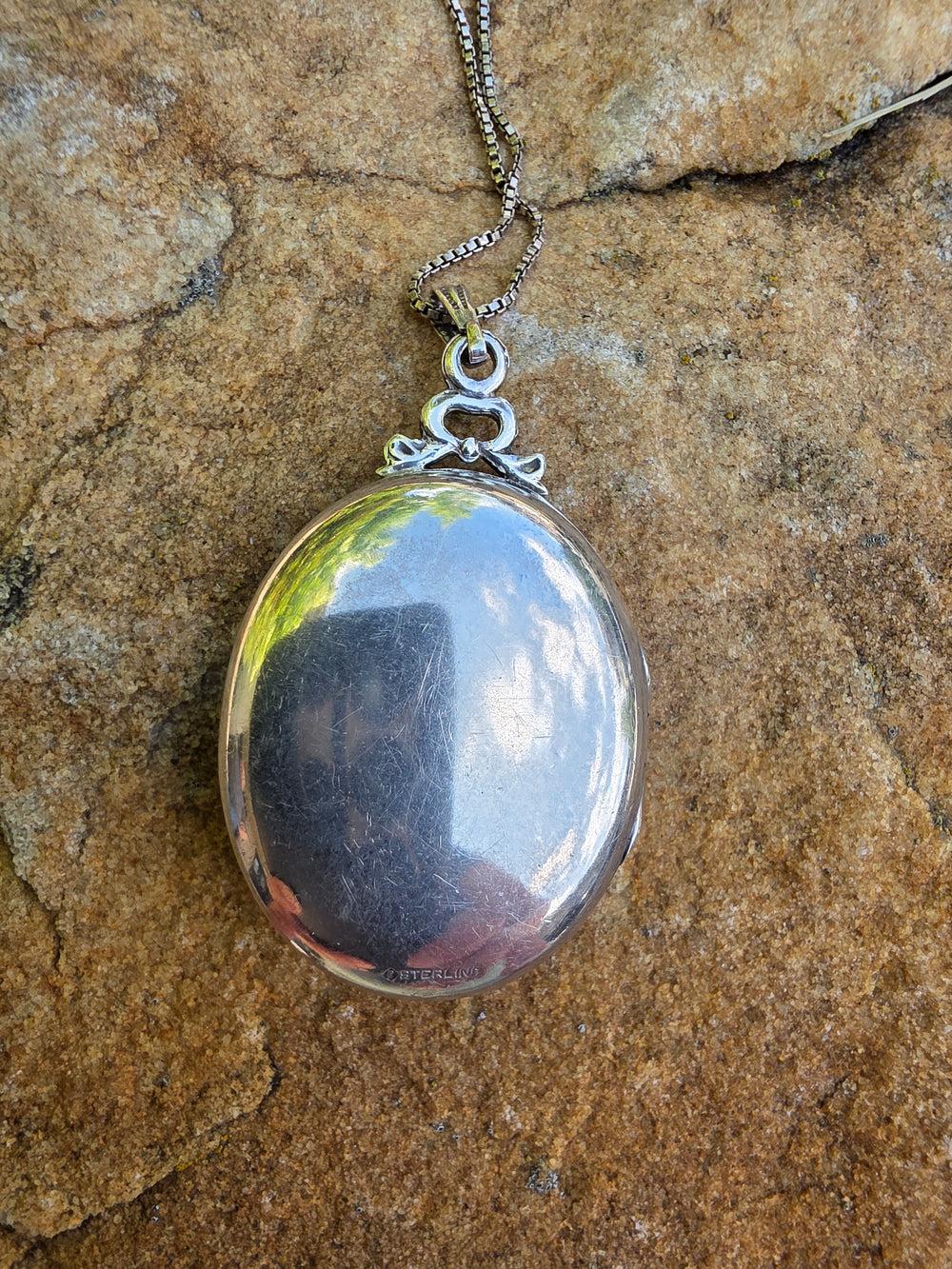 Engraved Silver Locket / Hand Engraved Oval Silver Locket / Floral Engraved Locket