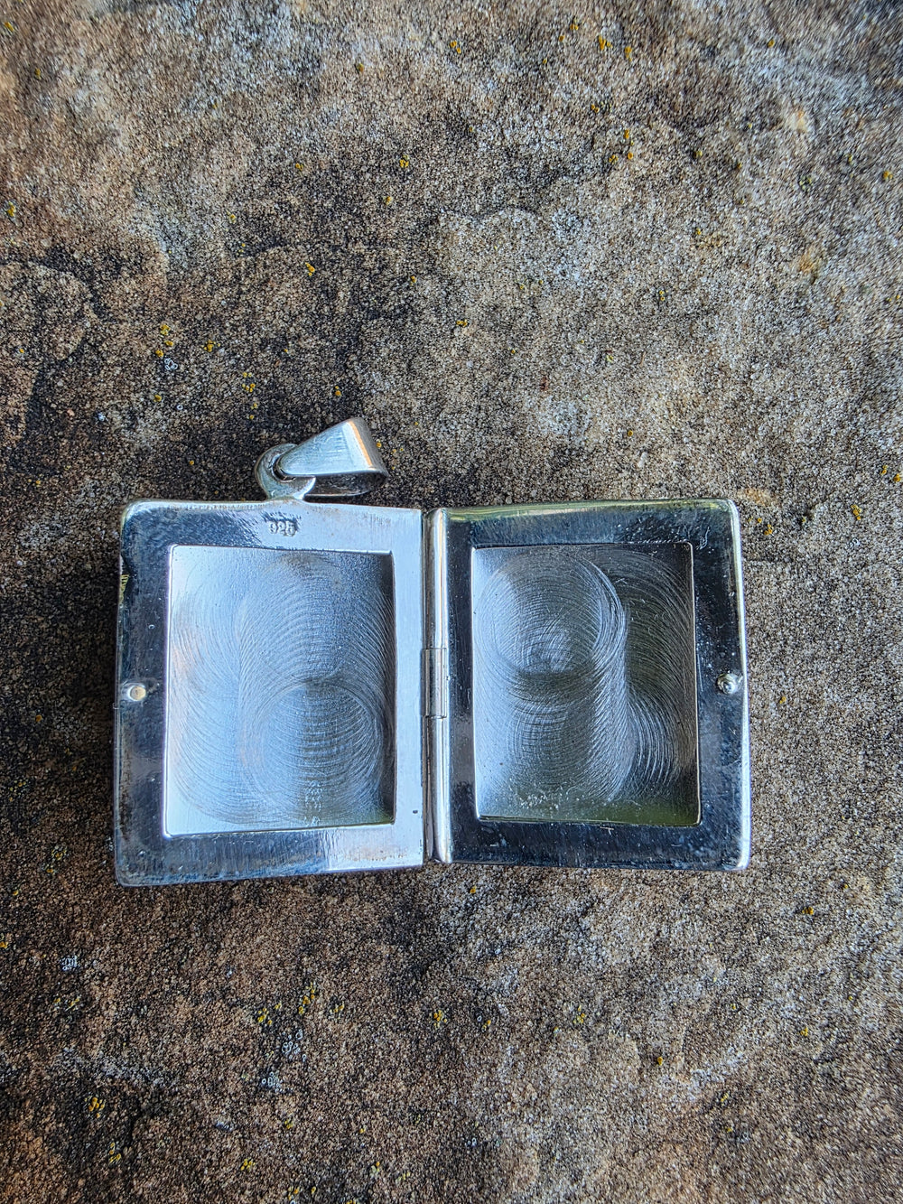 Daffodils Engraved Locket / Square Locket / Floral Sterling Silver Locket