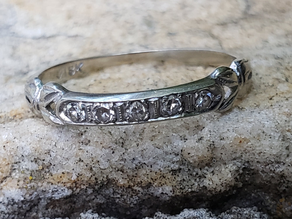 Art Deco Wedding Band circa 1930s / Diamond Wedding Band 18K White Gold / Five Stone Diamond Wedding Ring