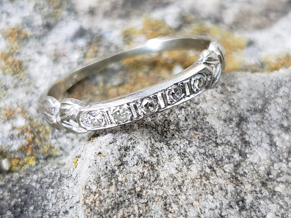 Art Deco Wedding Band circa 1930s / Diamond Wedding Band 18K White Gold / Five Stone Diamond Wedding Ring
