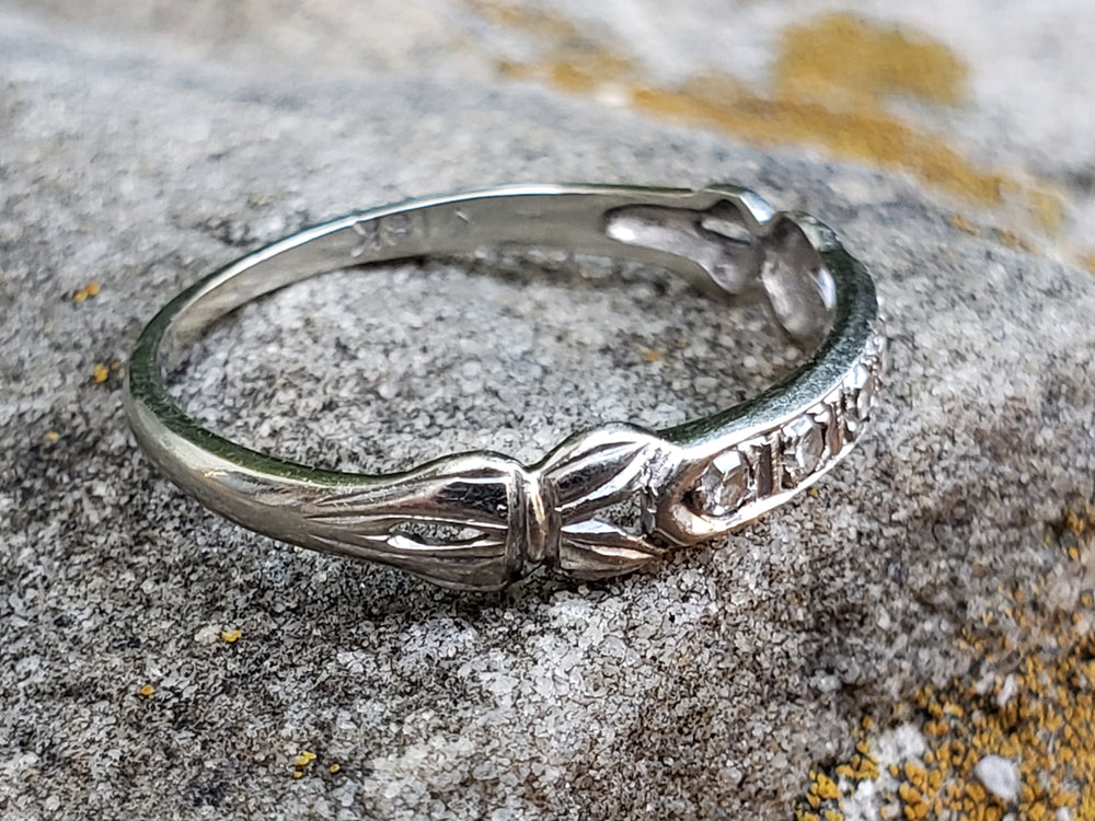 Art Deco Wedding Band circa 1930s / Diamond Wedding Band 18K White Gold / Five Stone Diamond Wedding Ring