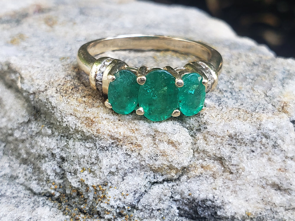 Past Present and Future Emerald Ring / May Birthstone / Emerald and Diamond Ring