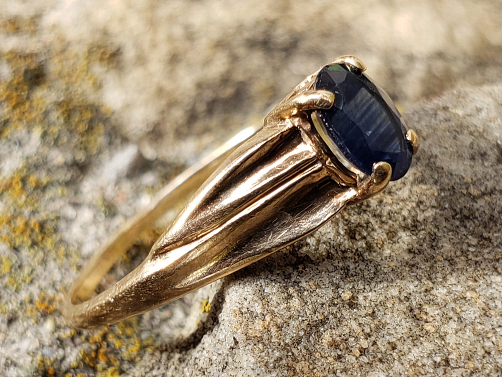 Sapphire Ring / Blue Sapphire Solitaire Ring / September Birthstone Ring / Natural Sapphire Ring