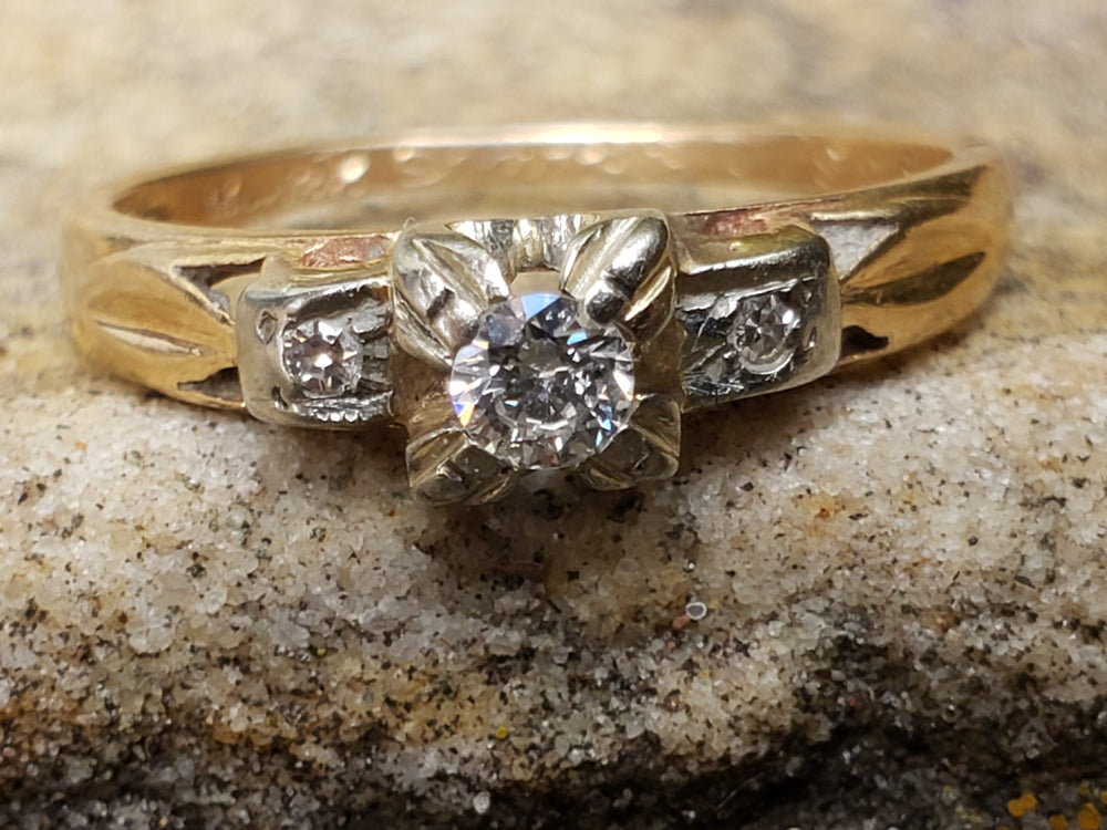 Illusion set engagement ring / Vintage 1940s Engagement Ring / Two Tone Engagement Ring