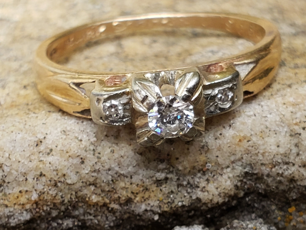 Illusion set engagement ring / Vintage 1940s Engagement Ring / Two Tone Engagement Ring