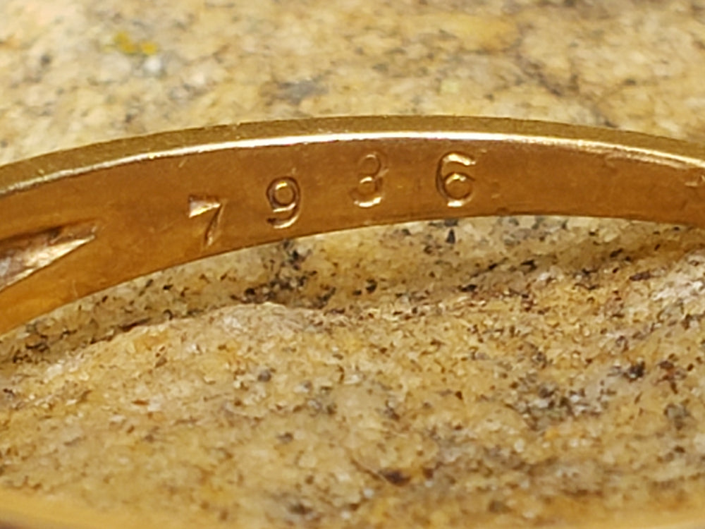 Illusion set engagement ring / Vintage 1940s Engagement Ring / Two Tone Engagement Ring