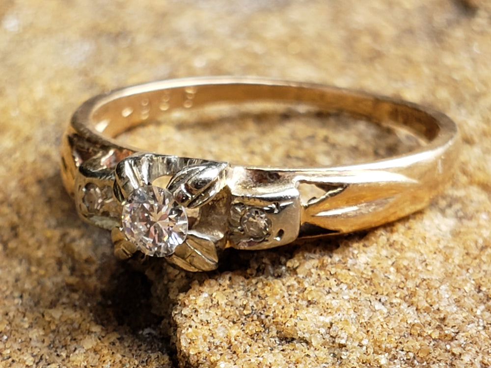 Illusion set engagement ring / Vintage 1940s Engagement Ring / Two Tone Engagement Ring