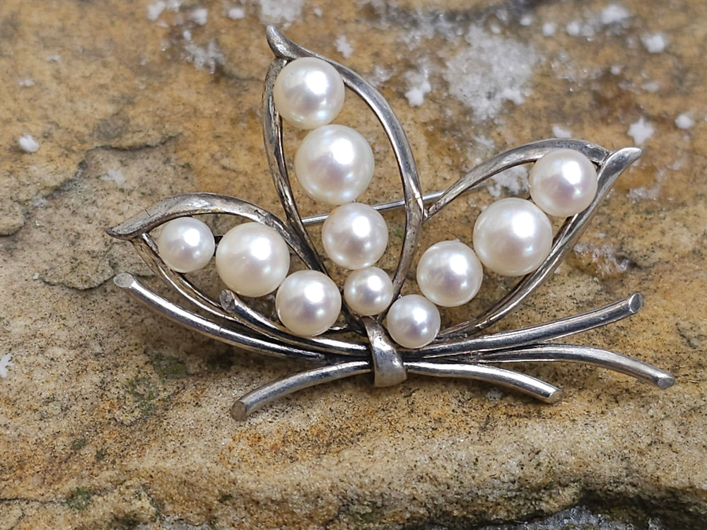 circa 1940s Mikimoto Akoya Pearl Brooch / Sterling Silver and Japanese Cultured Pearl Brooch / Cultured Pearls