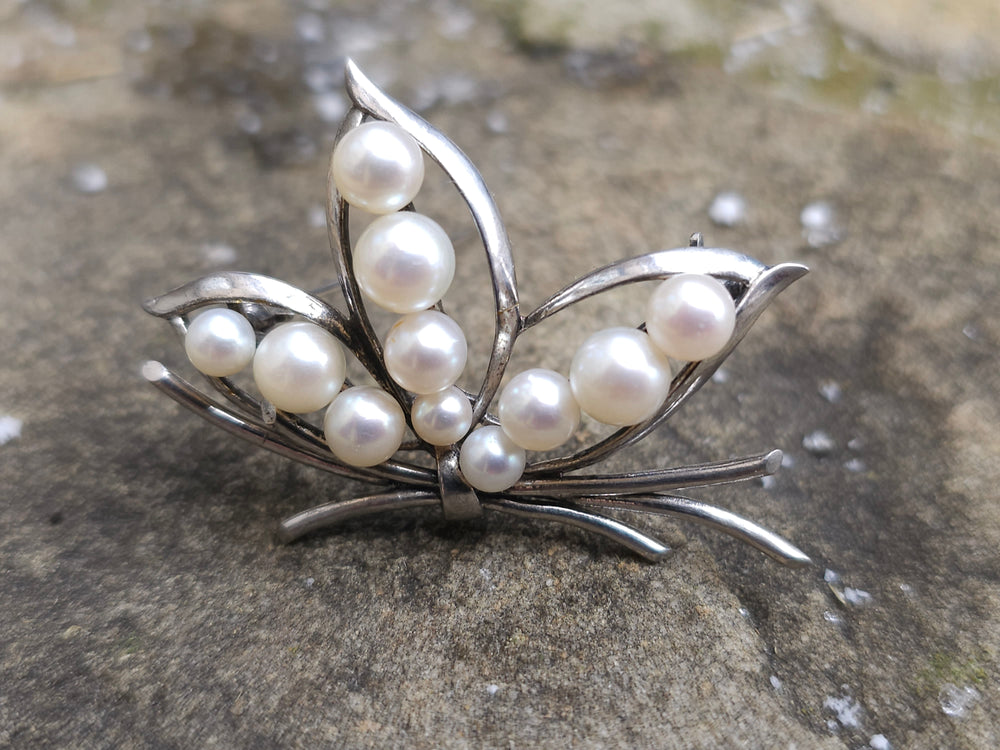 circa 1940s Mikimoto Akoya Pearl Brooch / Sterling Silver and Japanese Cultured Pearl Brooch / Cultured Pearls