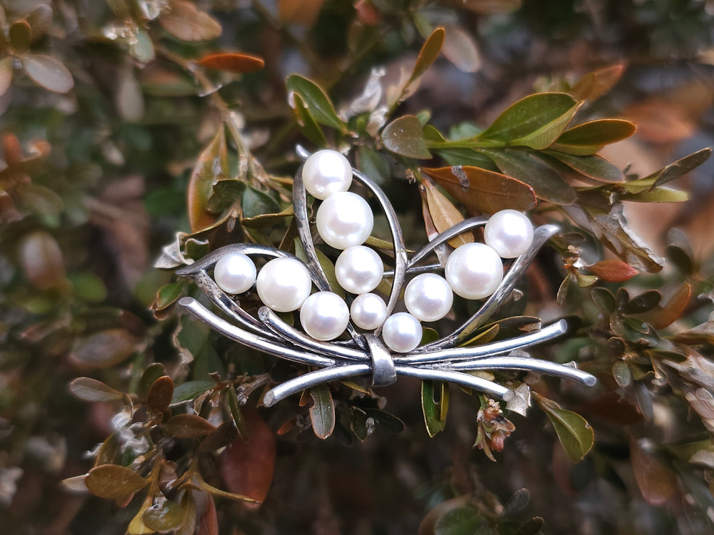 circa 1940s Mikimoto Akoya Pearl Brooch / Sterling Silver and Japanese Cultured Pearl Brooch / Cultured Pearls