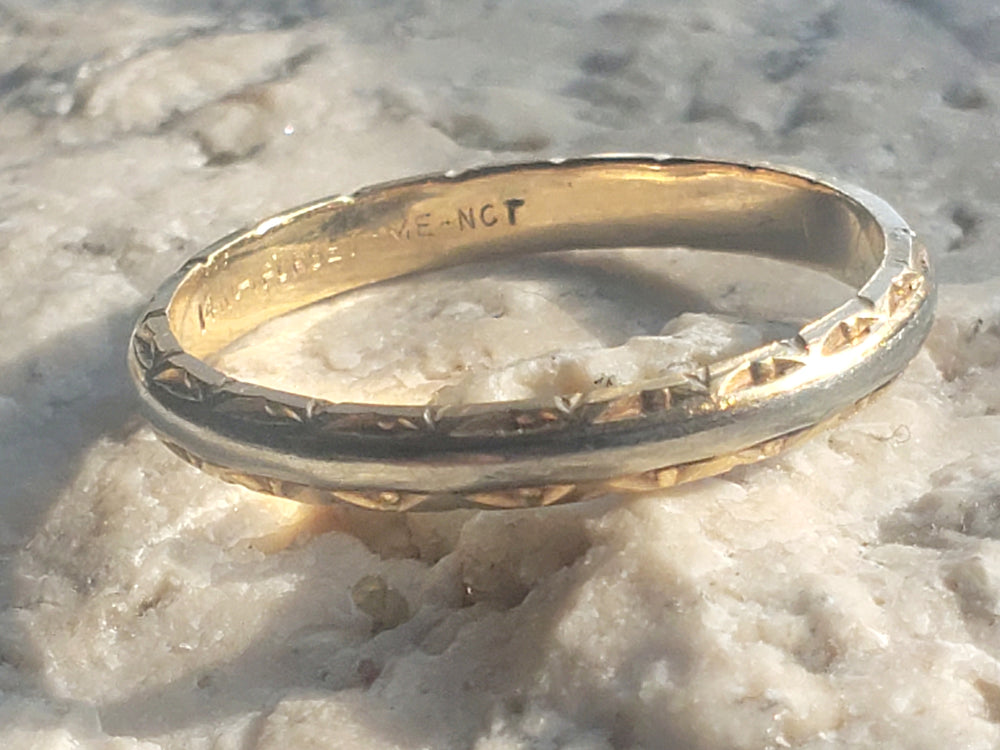 Two-Tone Yellow and White Gold Band / Forget-me-Not Wedding band / Stacking band