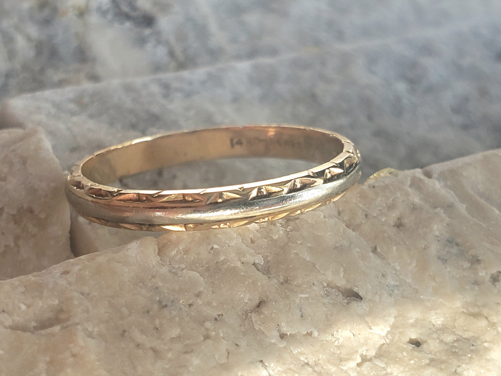 Two-Tone Yellow and White Gold Band / Forget-me-Not Wedding band / Stacking band