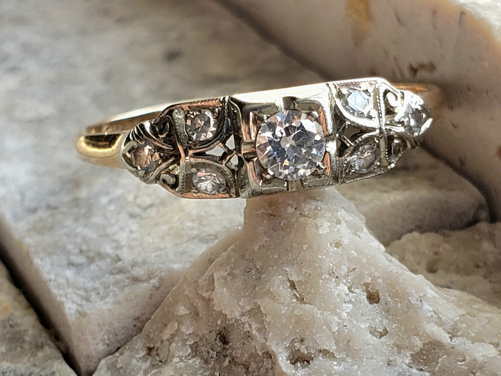 Art Deco Engagement Ring / Vintage Engagement Ring