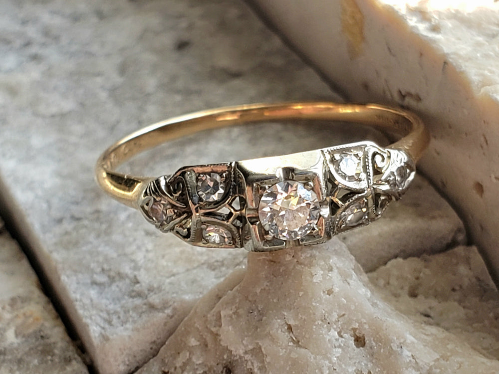Art Deco Engagement Ring / Vintage Engagement Ring