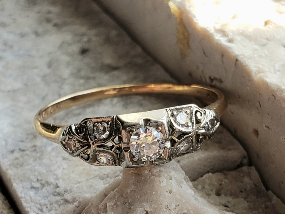 Art Deco Engagement Ring / Vintage Engagement Ring