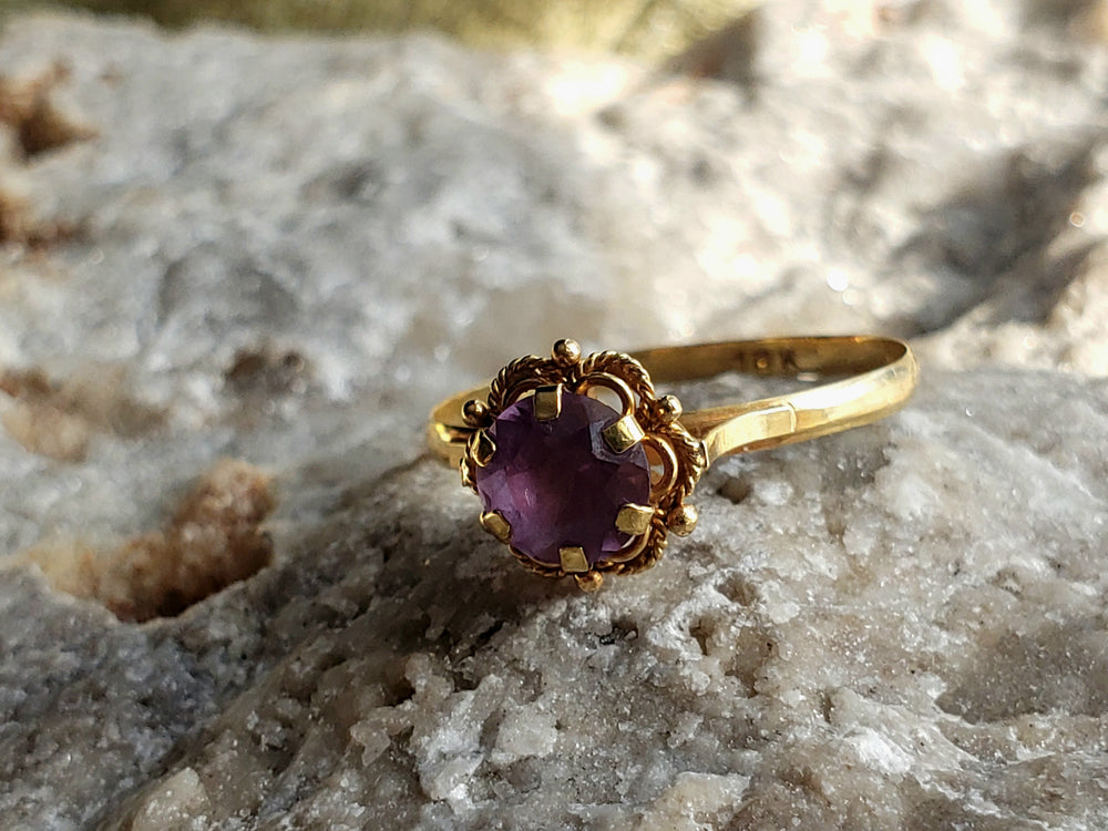 Synthetic Spinel Birthstone Ring / Solitaire Spinel Ring
