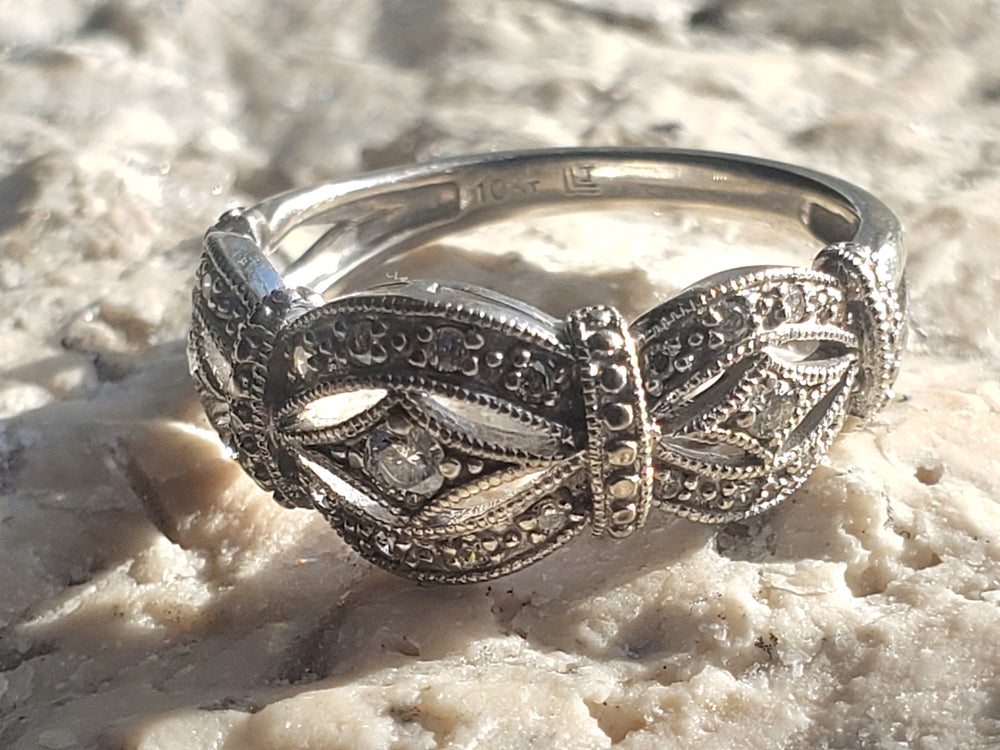 Filigree Diamond Band / Diamond Anniversary Band