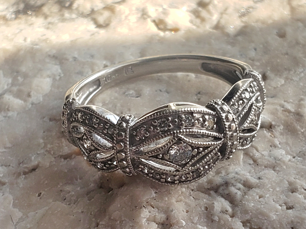 Filigree Diamond Band / Diamond Anniversary Band