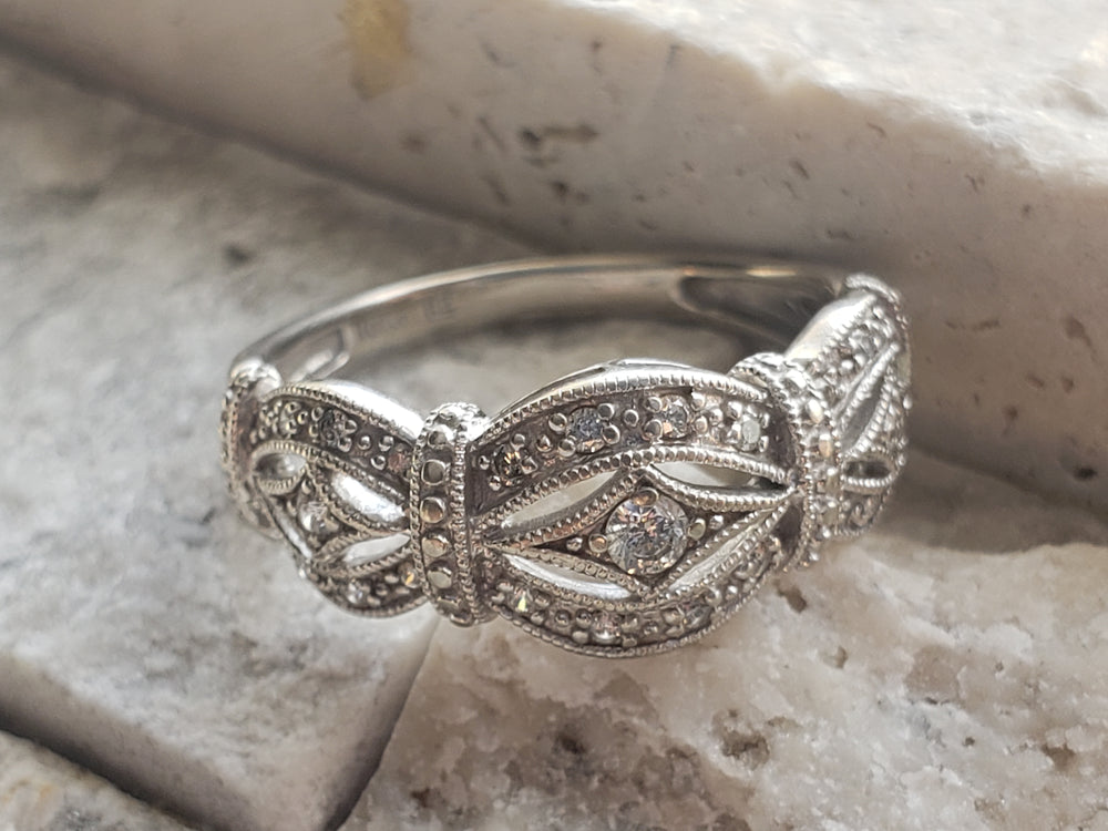 Filigree Diamond Band / Diamond Anniversary Band