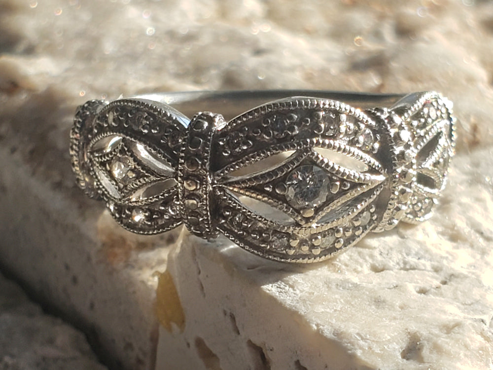 Filigree Diamond Band / Diamond Anniversary Band