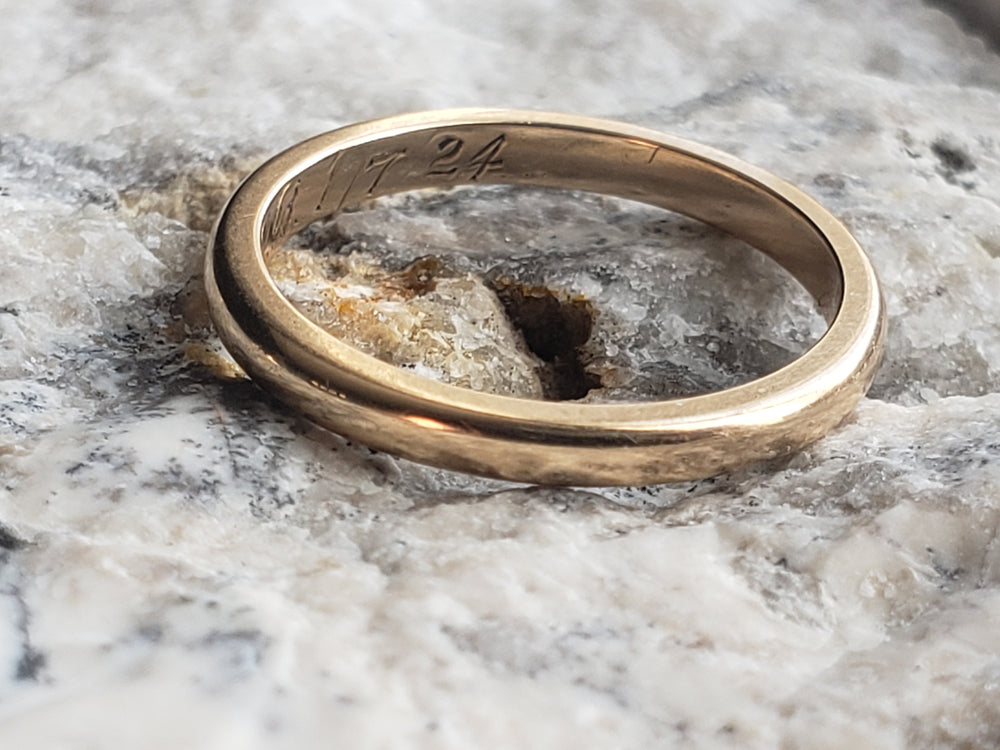 14K Yellow Gold Wedding Band circa 1920s