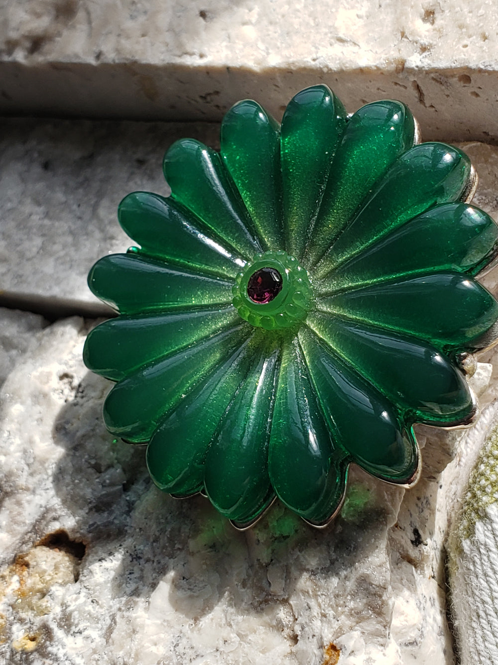 1960s Retro vintage green molded glass flower brooch