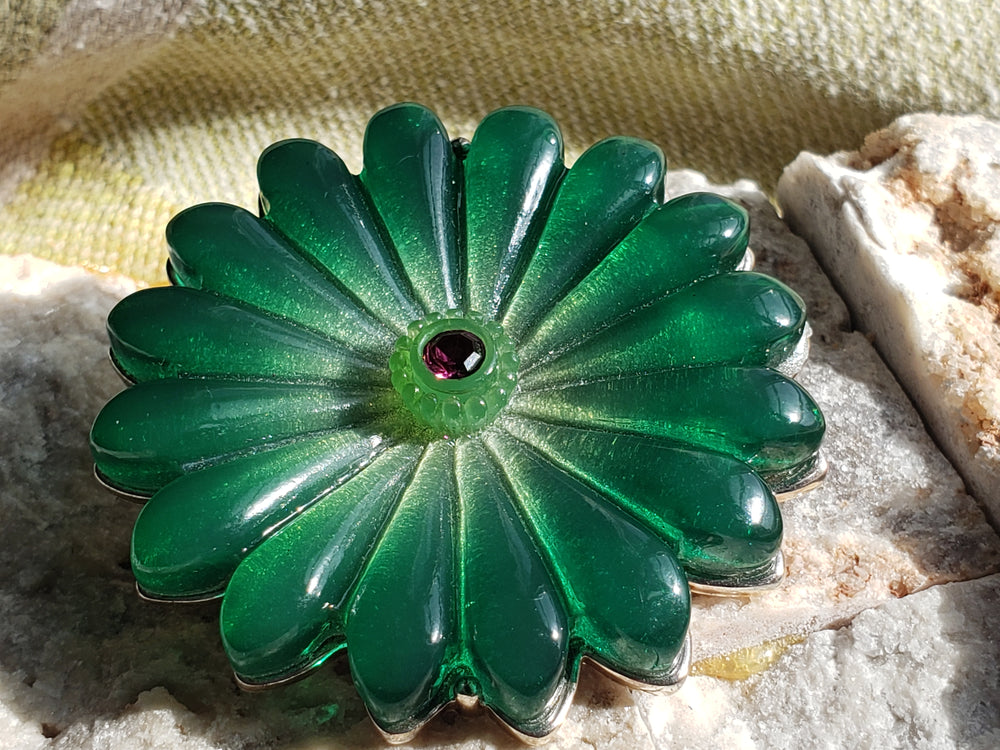 1960s Retro vintage green molded glass flower brooch